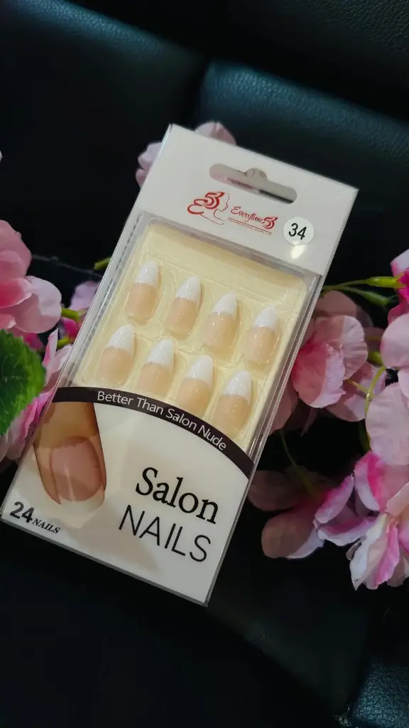 34 SALON NAILS 