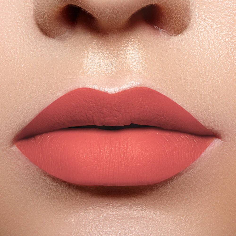 Character - Read My Lips Matte 009